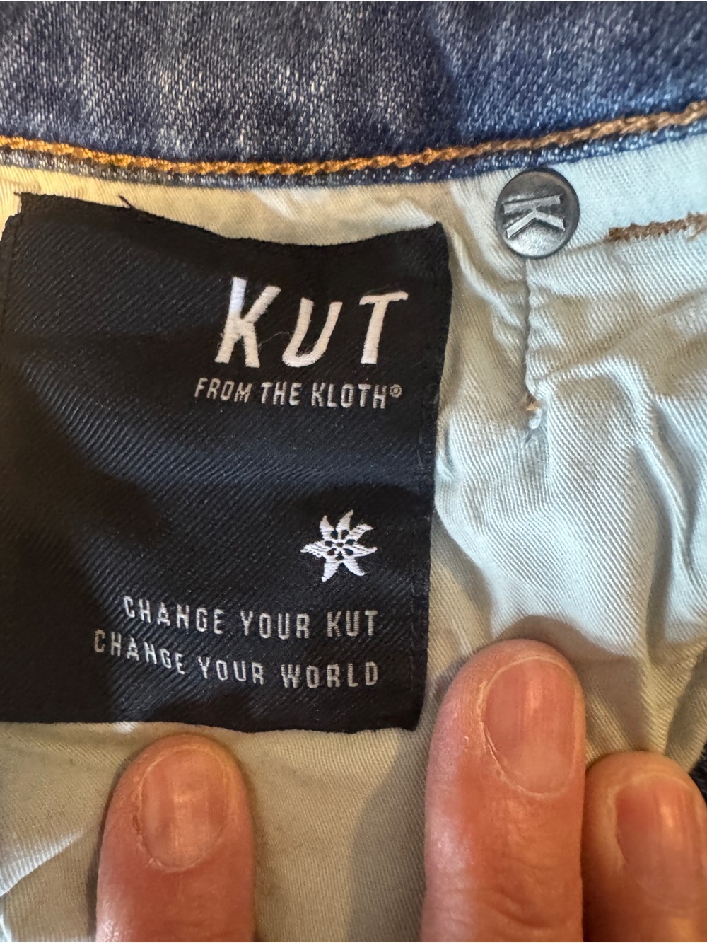 Kut from the Kloth Kelsey High Rise Flare Jeans size 4 with stretch - Picture 5 of 6
